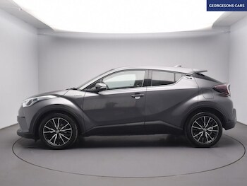 Used Toyota C-HR 2019 for sale - 78556993: Photo