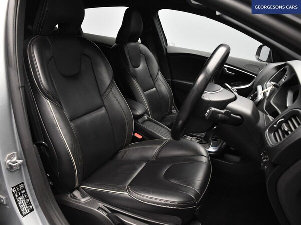 Used Volvo V40 2015 for sale - 75619411: Photo 13
