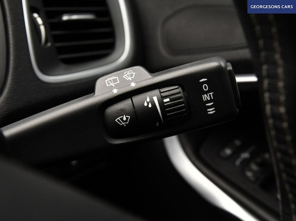 Used Volvo V40 2015 for sale - 75619411: Photo 24