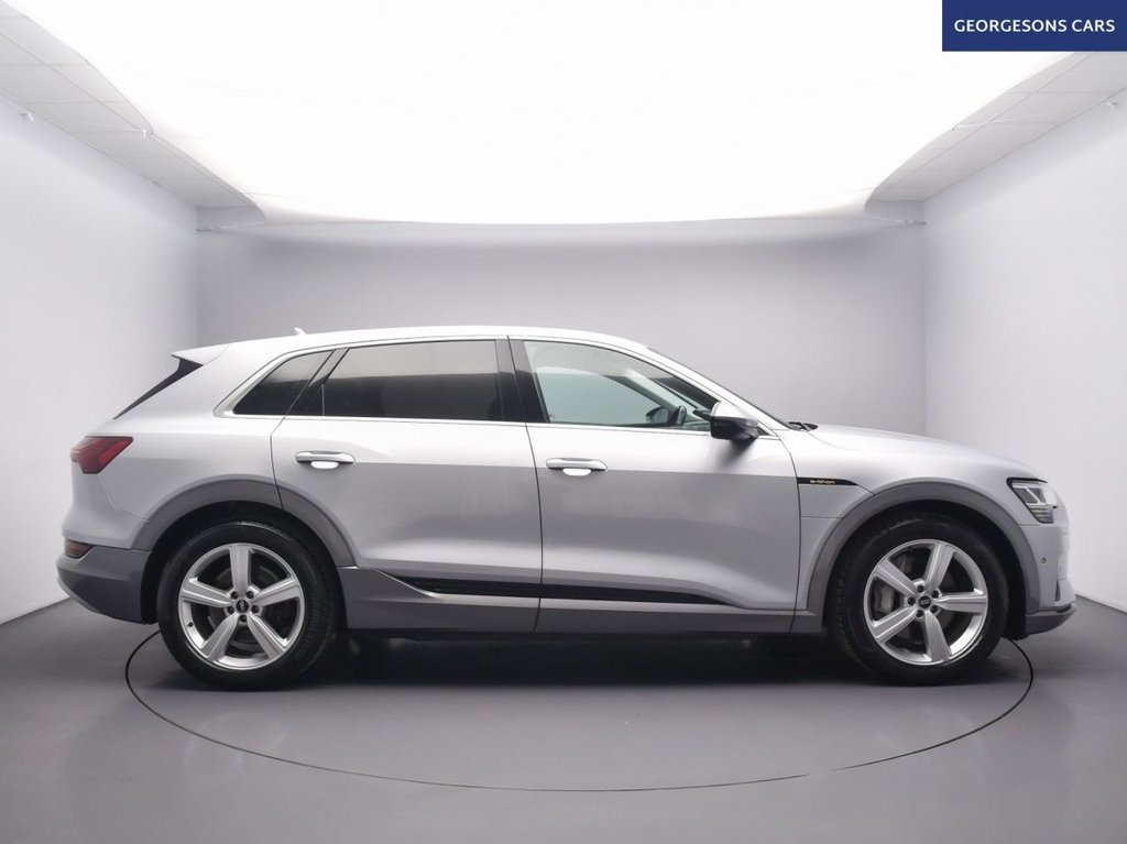 Used Audi e-tron 2021 for sale - 78056110: Photo 6