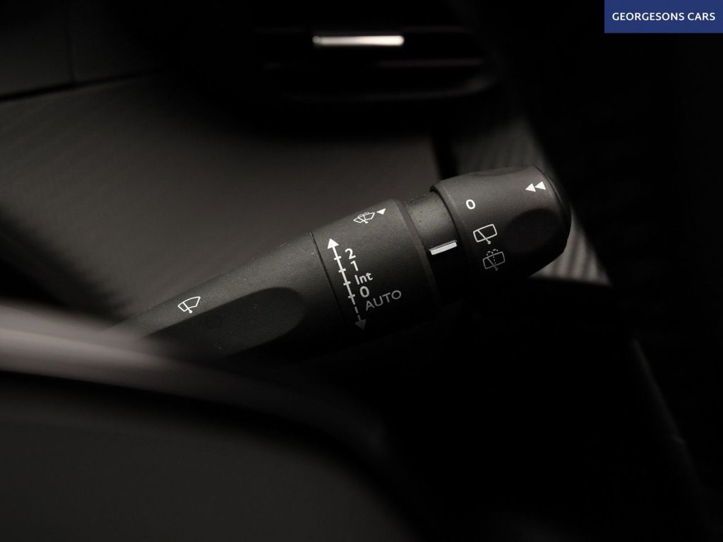 Used Peugeot 2008 2022 for sale - 76973306: Photo 32