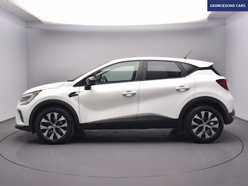 Used Renault Captur 2023 for sale - 79196735: Photo