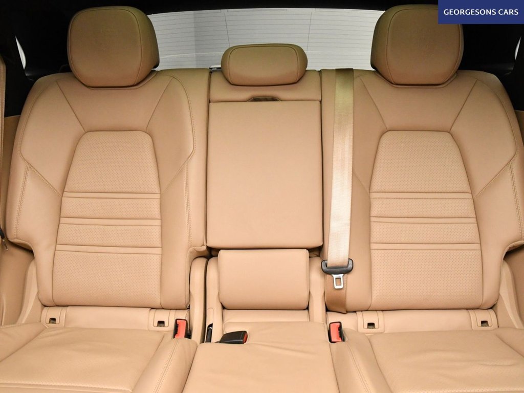 Used Porsche Cayenne 2018 for sale - 78153644: Photo 17