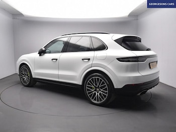 Used Porsche Cayenne 2018 for sale - 78153644: Photo