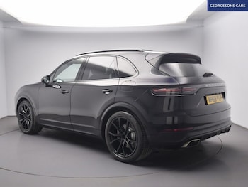 Used Porsche Cayenne 2019 for sale - 78597542: Photo