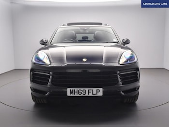 Used Porsche Cayenne 2019 for sale - 78597542: Photo