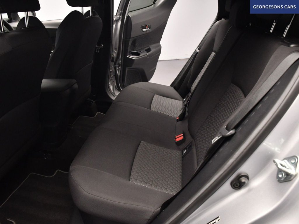 Used Toyota C-HR 2023 for sale - 77608501: Photo 17