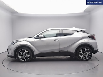 Used Toyota C-HR 2023 for sale - 77608501: Photo