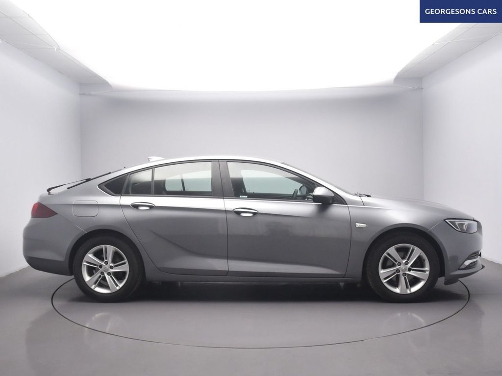 Used Vauxhall Insignia 2019 for sale - 76469792: Photo 6