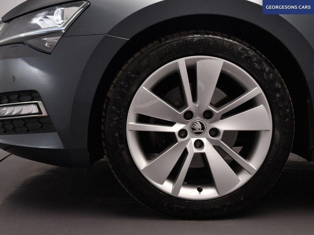 Used Skoda Superb 2021 for sale - 76323066: Photo 11