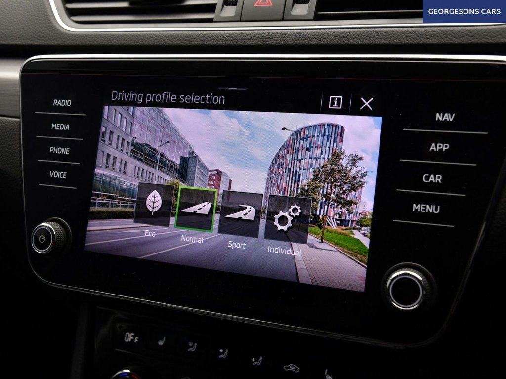 Used Skoda Superb 2021 for sale - 76323066: Photo 36