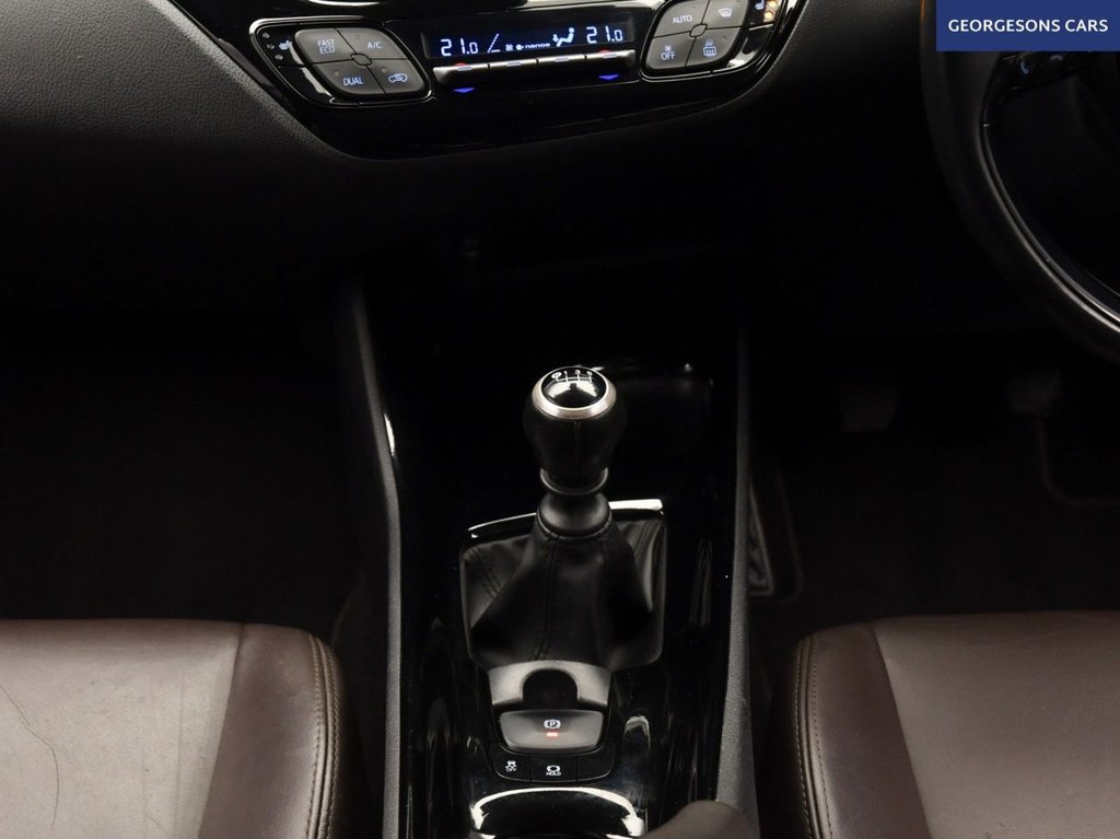 Used Toyota C-HR 2018 for sale - 78068582: Photo 18