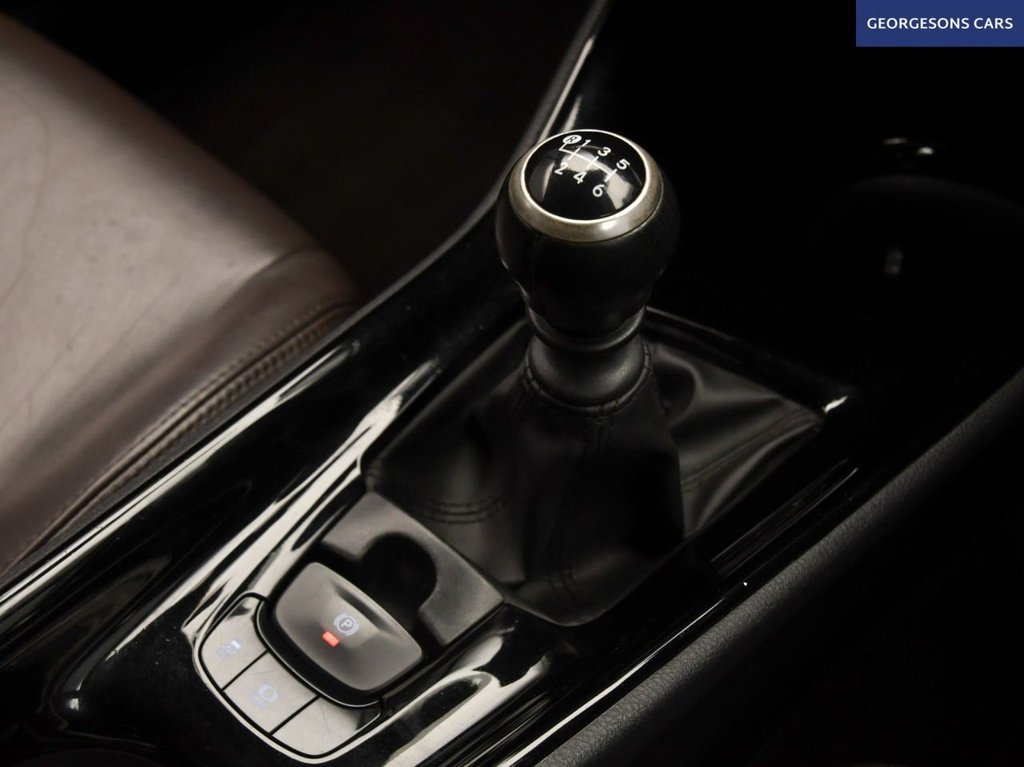 Used Toyota C-HR 2018 for sale - 78068582: Photo 21