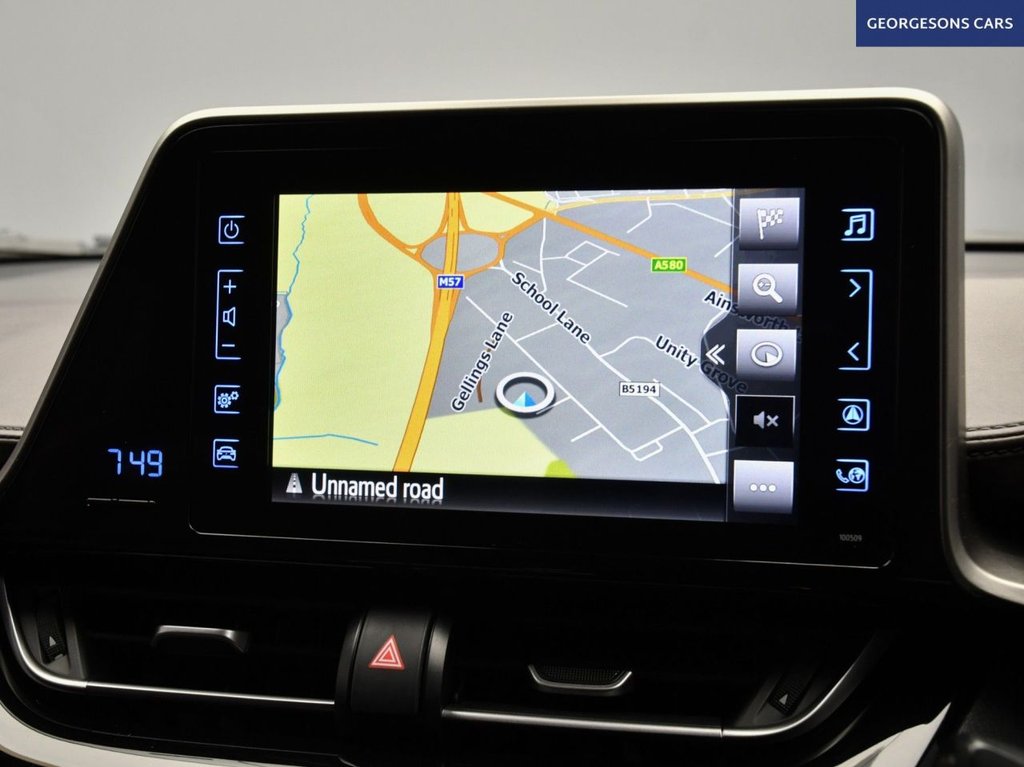 Used Toyota C-HR 2018 for sale - 78068582: Photo 25