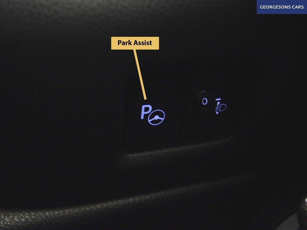 Used Toyota C-HR 2018 for sale - 78068582: Photo 28