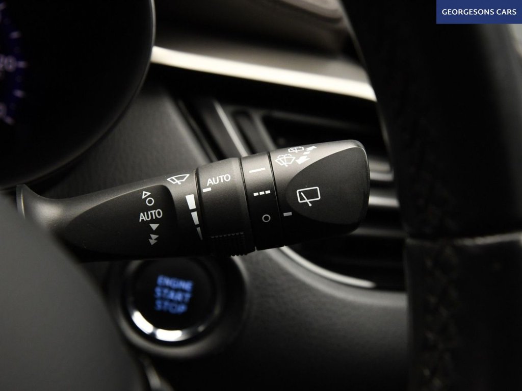 Used Toyota C-HR 2018 for sale - 78068582: Photo 30