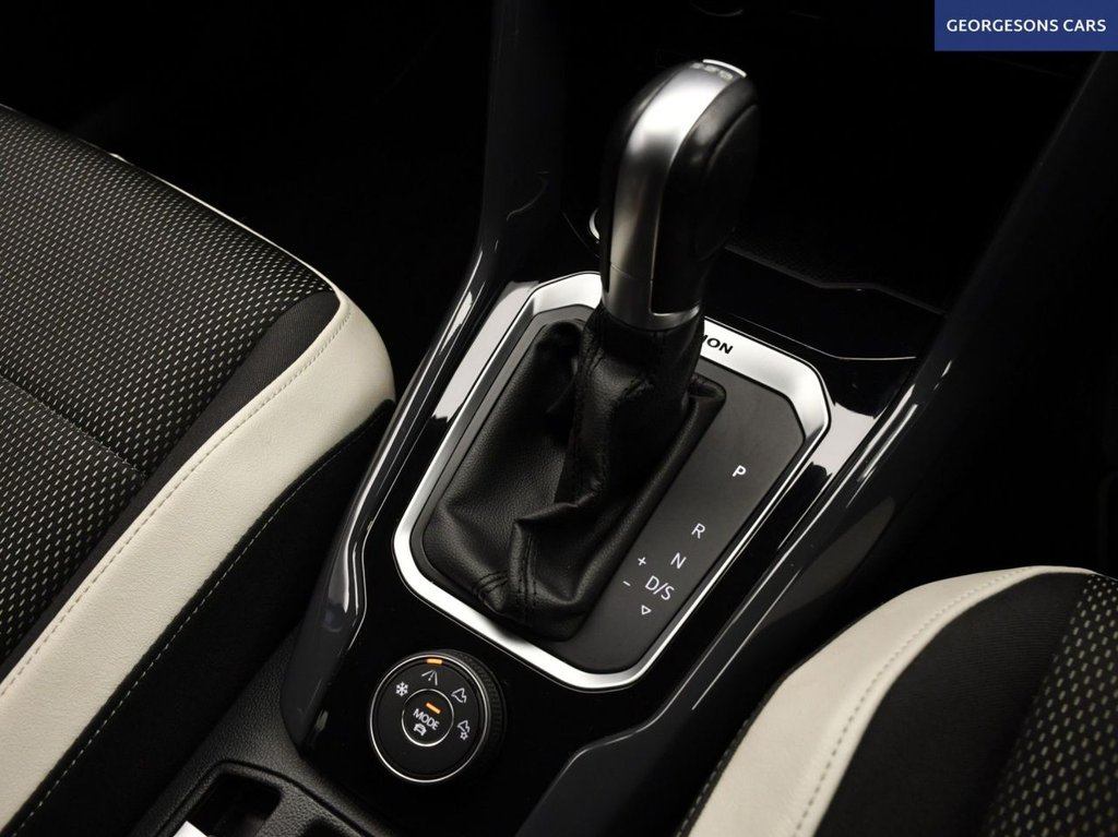 Used Volkswagen T-Roc 2019 for sale - 77593678: Photo 24