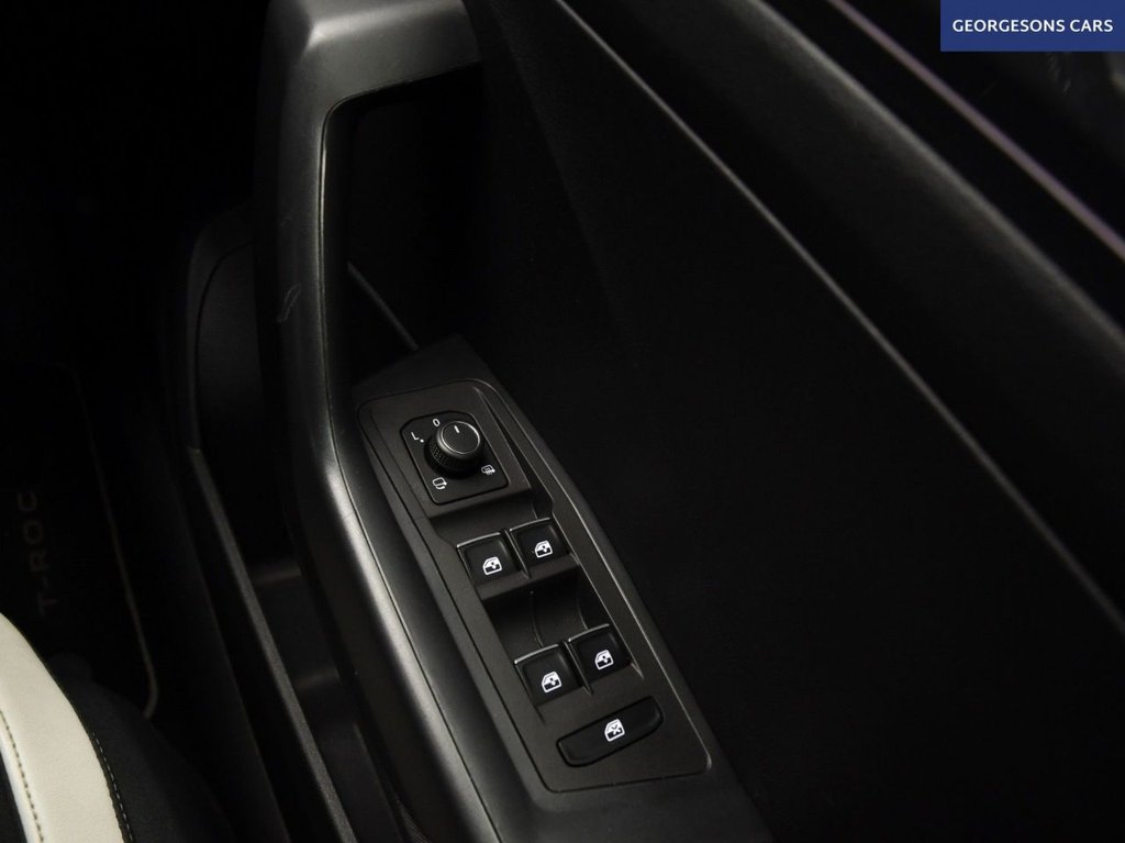 Used Volkswagen T-Roc 2019 for sale - 77593678: Photo 37