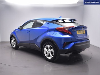 Used Toyota C-HR 2019 for sale - 77121505: Photo