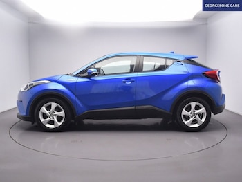 Used Toyota C-HR 2019 for sale - 77121505: Photo