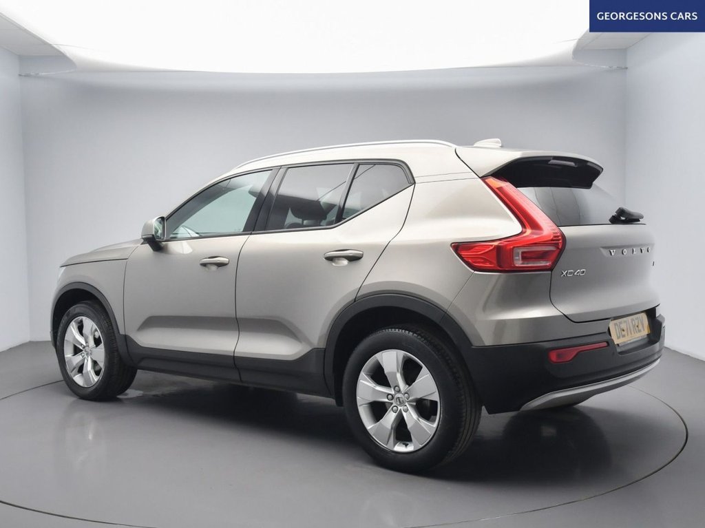 Used Volvo XC40 2021 for sale - 77110845: Photo 2