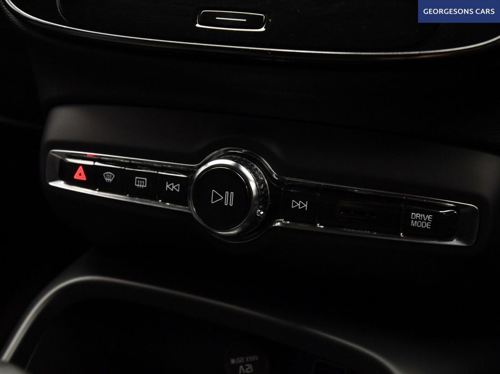 Used Volvo XC40 2021 for sale - 77110845: Photo 27