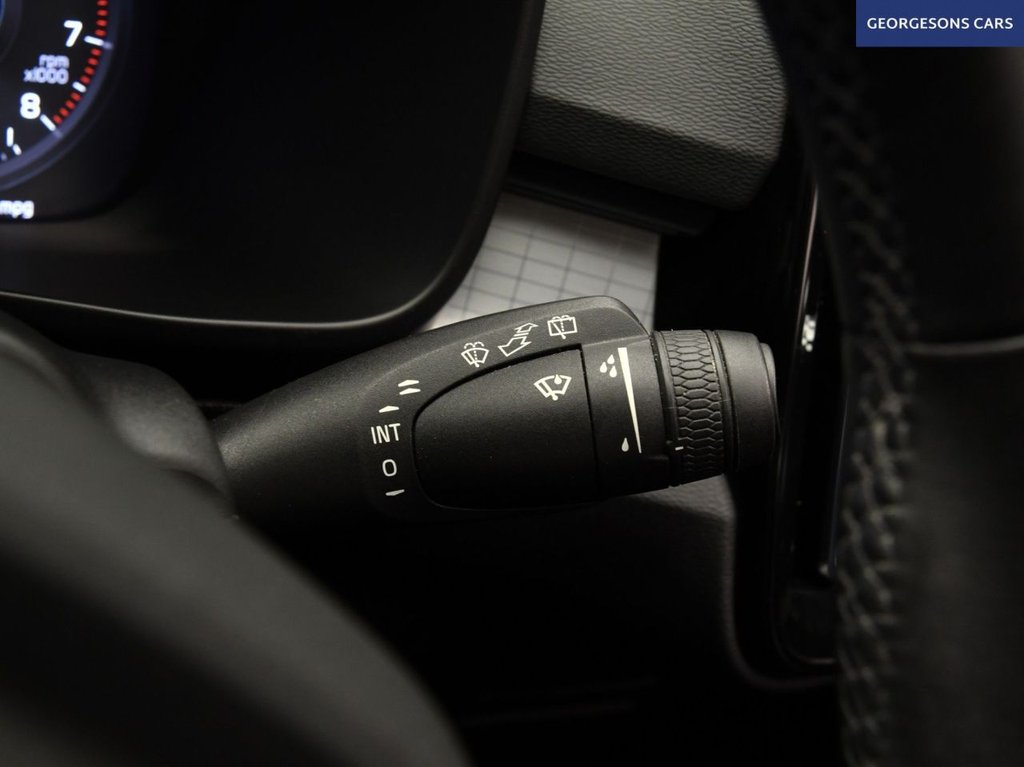 Used Volvo XC40 2021 for sale - 77110845: Photo 35