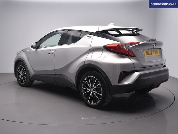 Used Toyota C-HR 2017 for sale - 76185257: Photo 2