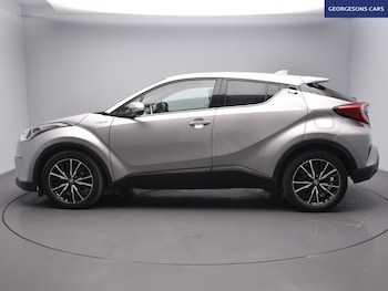 Used Toyota C-HR 2017 for sale - 76185257: Photo 3