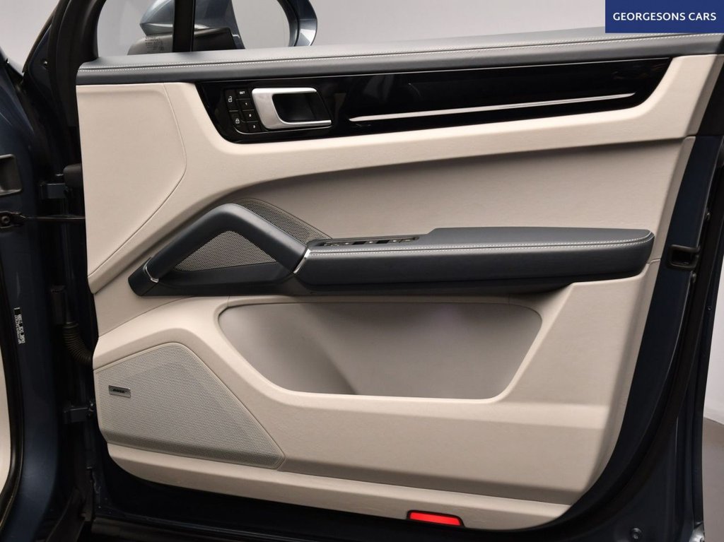 Used Porsche Cayenne 2019 for sale - 76973118: Photo 24