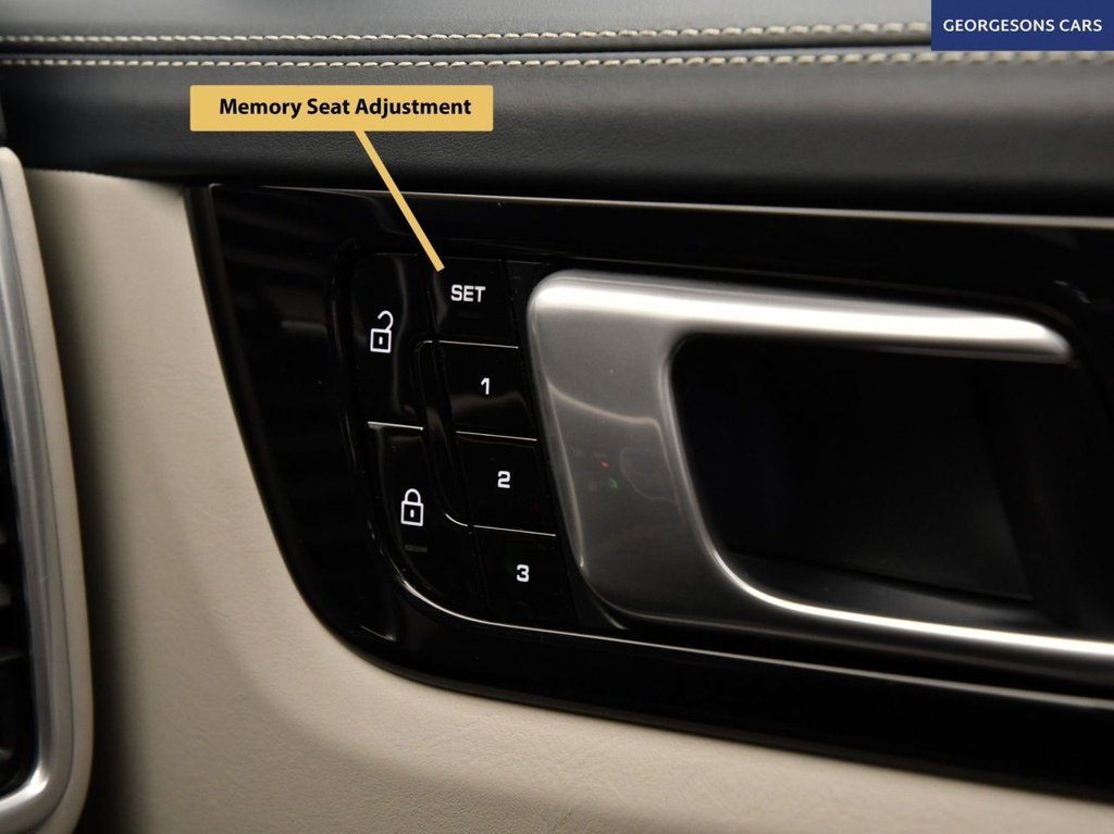 Used Porsche Cayenne 2019 for sale - 76973118: Photo 46