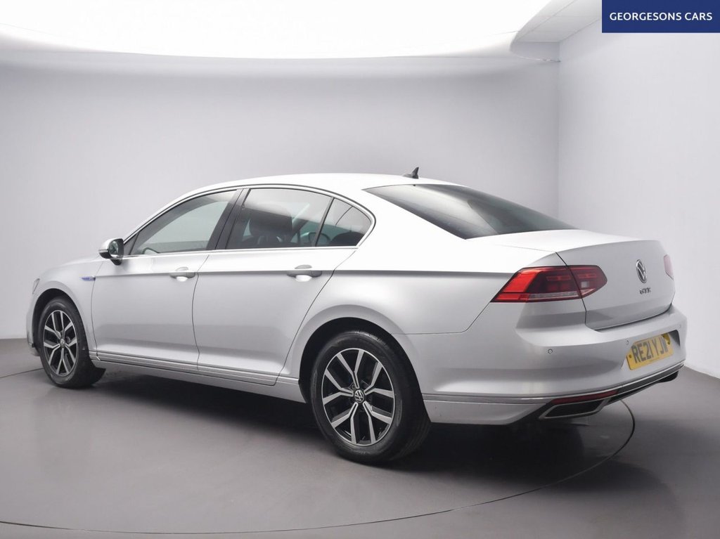 Used Volkswagen Passat 2021 for sale - 76840938: Photo 2