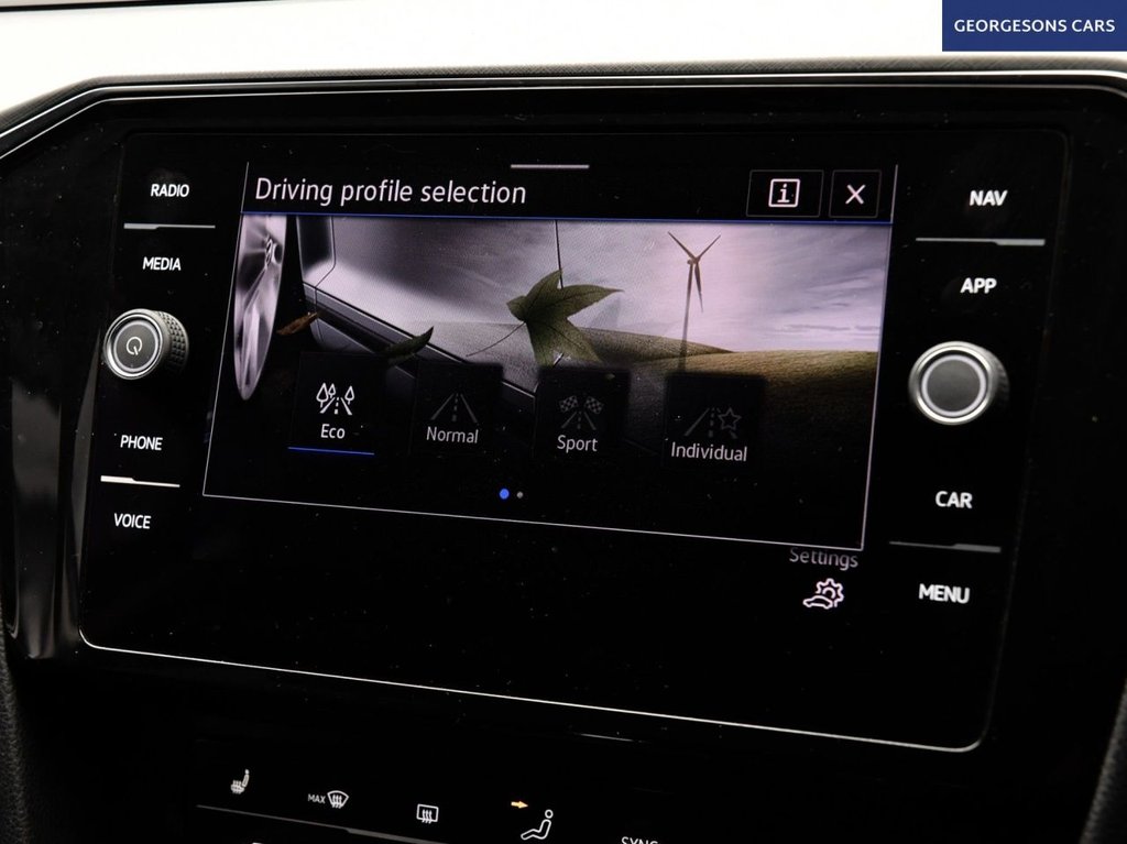 Used Volkswagen Passat 2021 for sale - 76840938: Photo 32