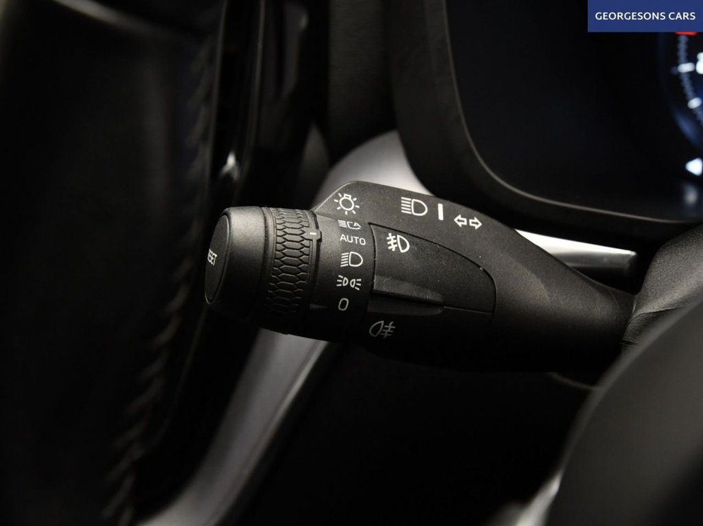 Used Volvo XC60 2019 for sale - 77582915: Photo 33