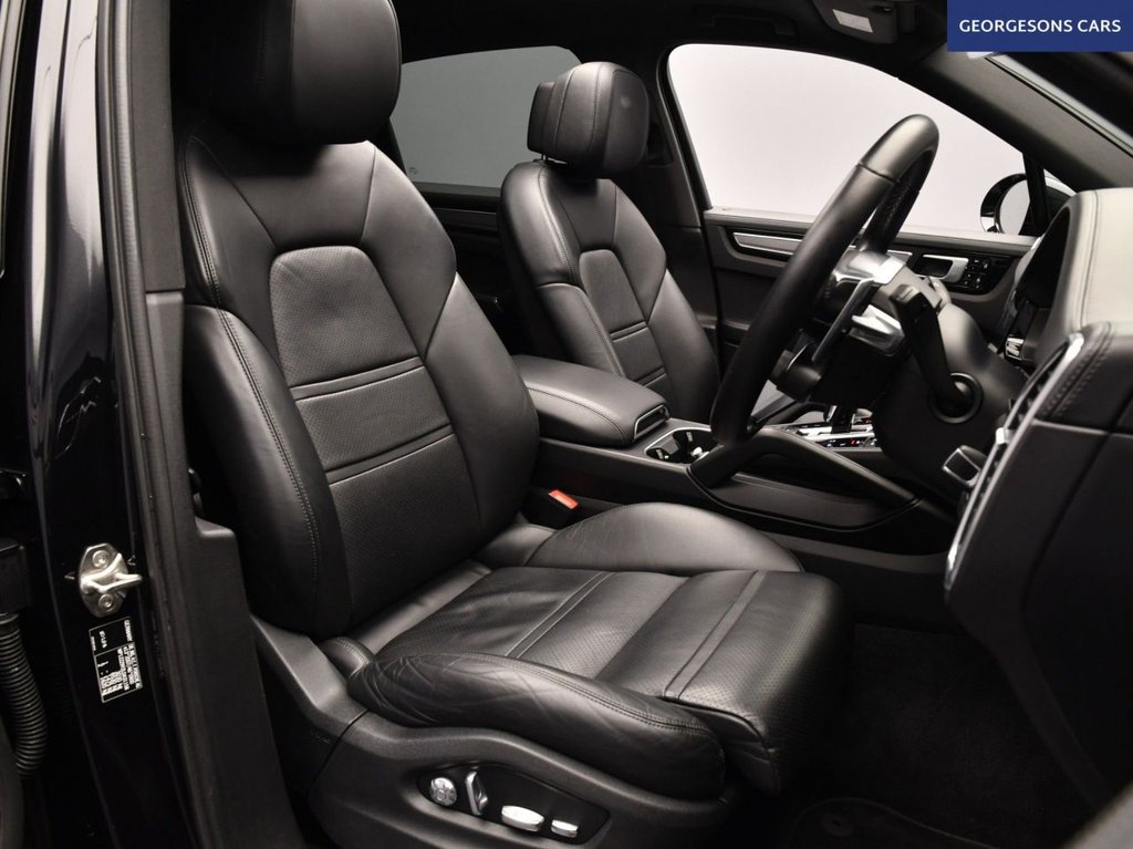 Used Porsche Cayenne 2020 for sale - 77642315: Photo 15