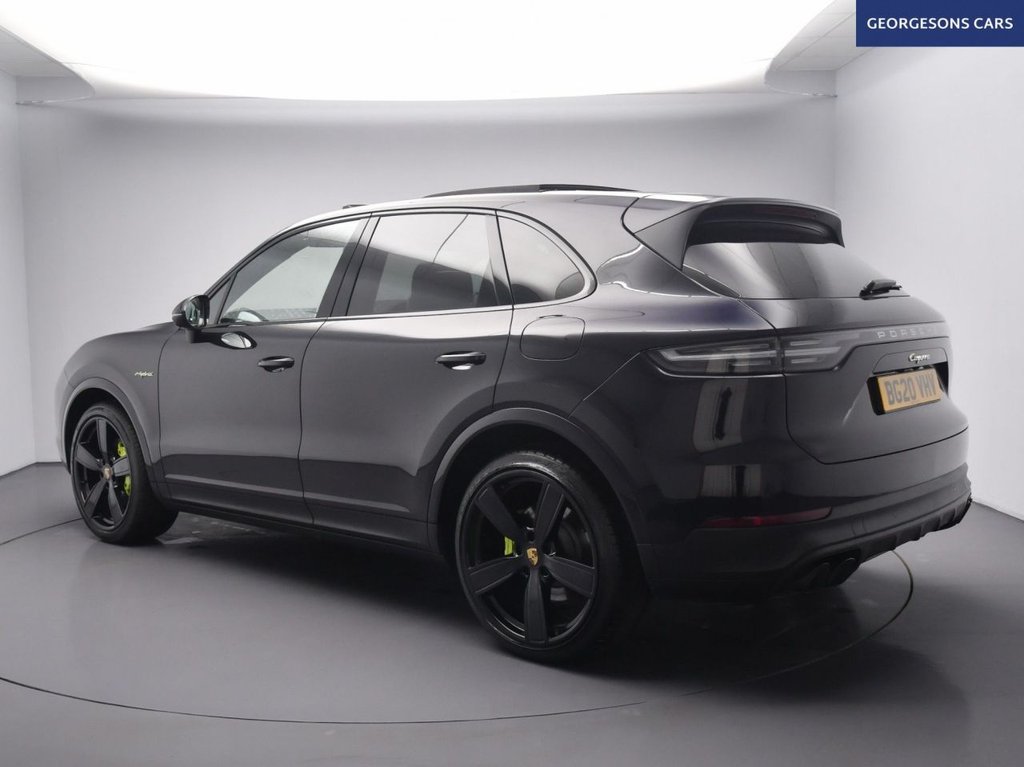 Used Porsche Cayenne 2020 for sale - 77642315: Photo 2