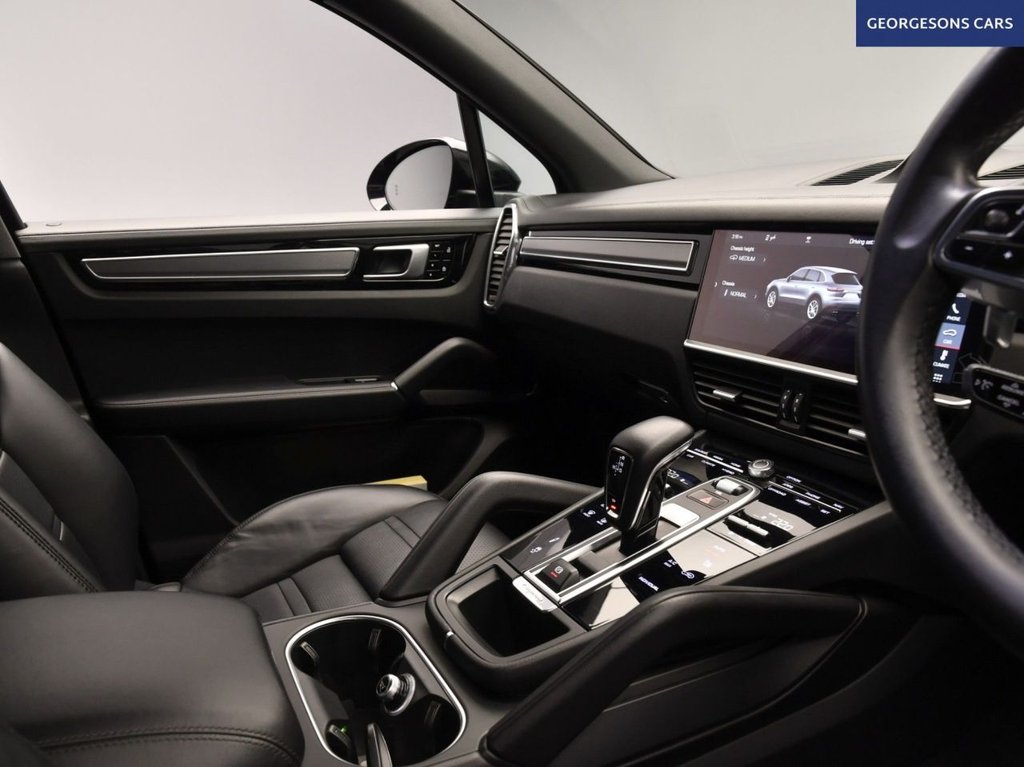 Used Porsche Cayenne 2020 for sale - 77642315: Photo 26
