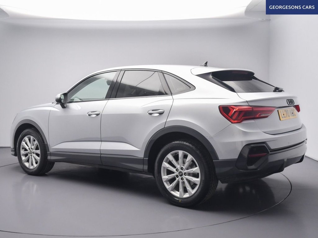 Used Audi Q3 2020 for sale - 77275729: Photo 2