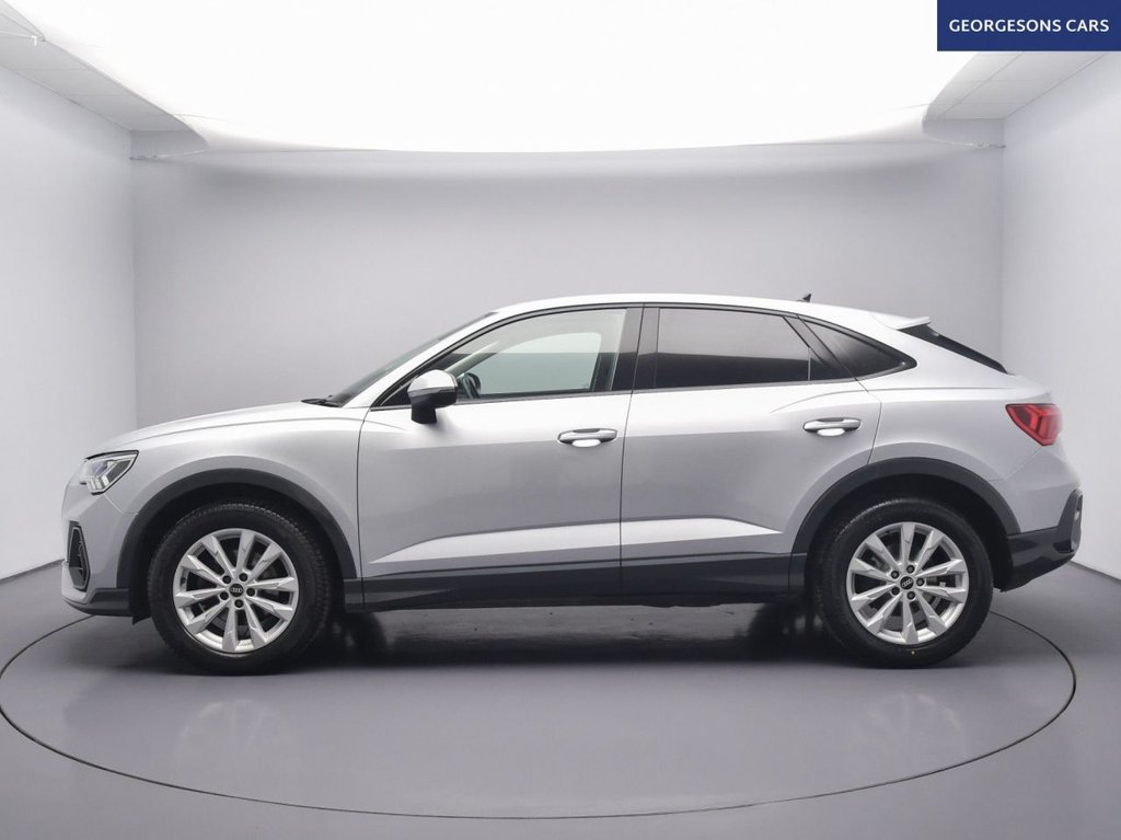 Used Audi Q3 2020 for sale - 77275729: Photo 3