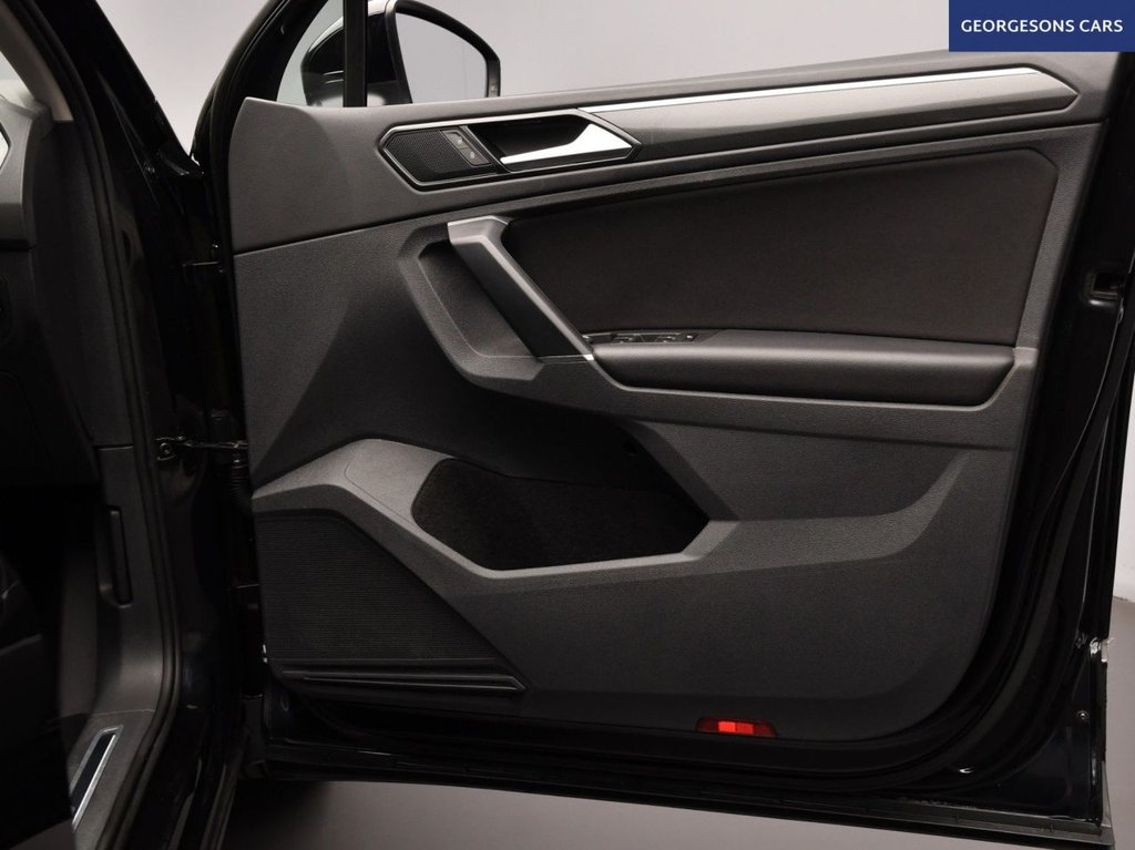 Used Volkswagen Tiguan 2017 for sale - 77110343: Photo 23