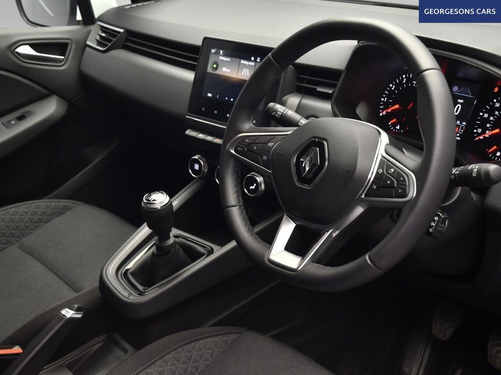 Used Renault Clio 2022 for sale - 76698372: Photo 12