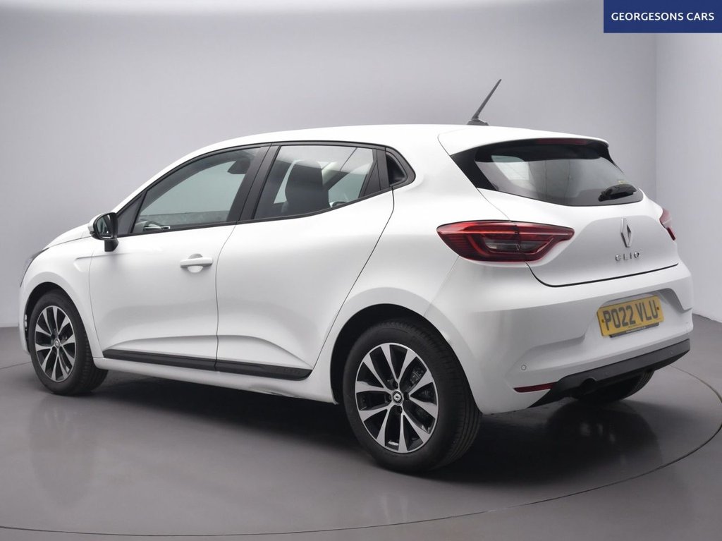 Used Renault Clio 2022 for sale - 76698372: Photo 2