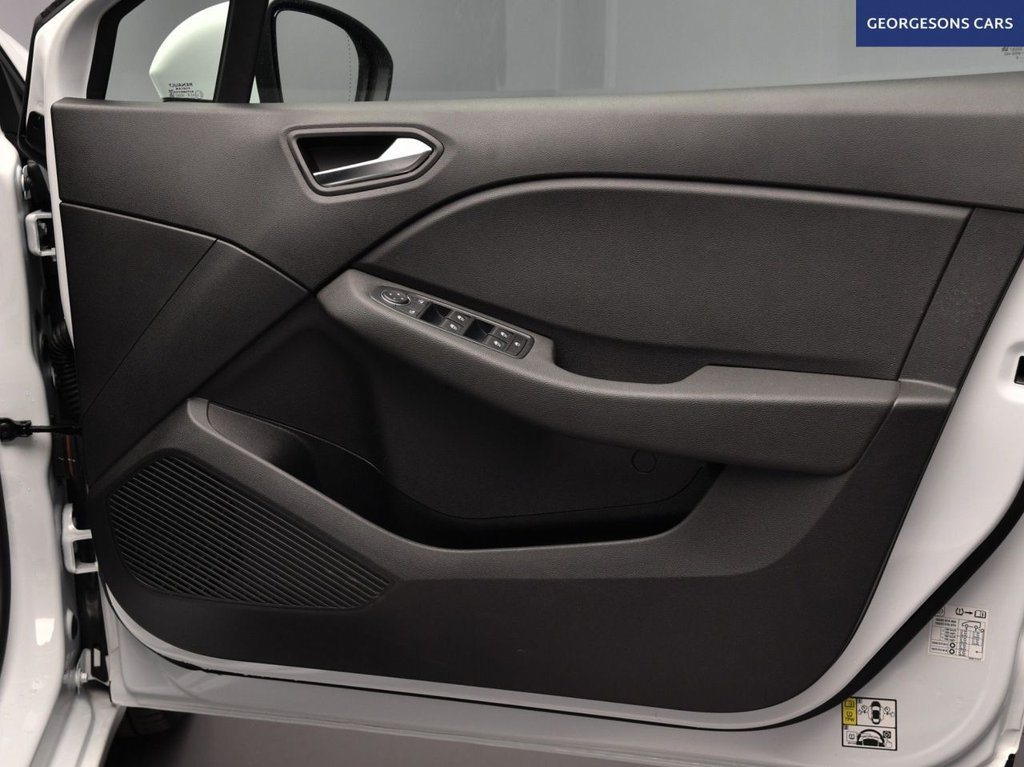 Used Renault Clio 2022 for sale - 76698372: Photo 20