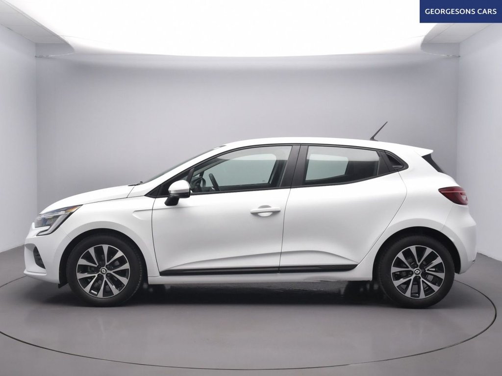 Used Renault Clio 2022 for sale - 76698372: Photo 3