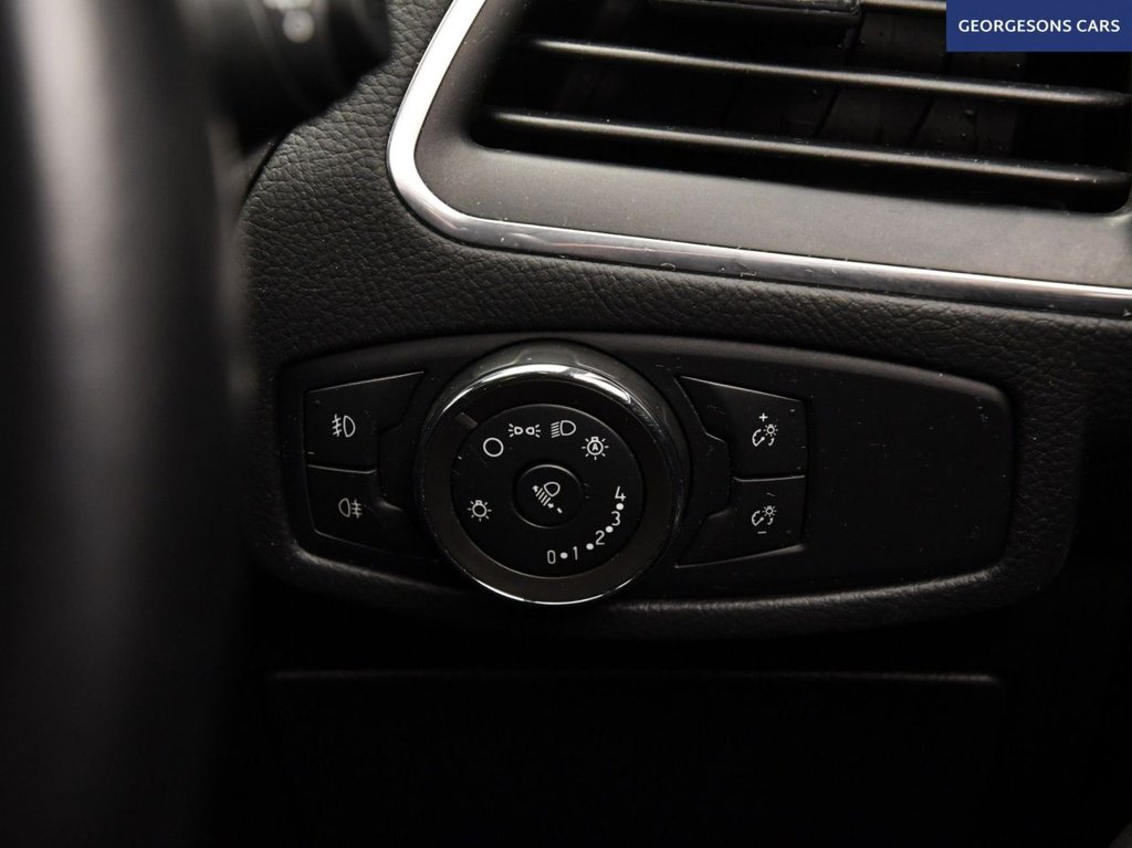 Used Ford Galaxy 2022 for sale - 76973360: Photo 37