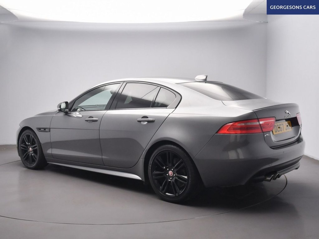 Used Jaguar XE 2017 for sale - 76973354: Photo 2