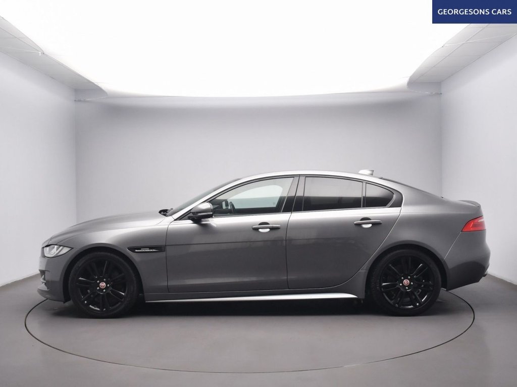 Used Jaguar XE 2017 for sale - 76973354: Photo 3