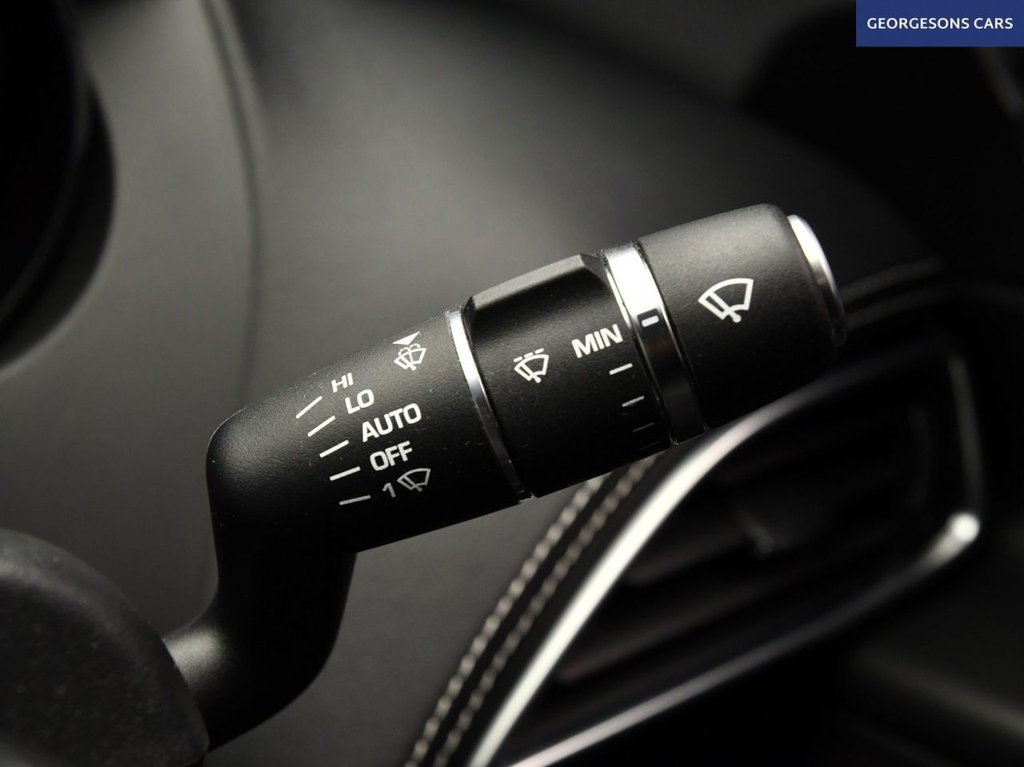 Used Jaguar XE 2017 for sale - 76973354: Photo 31