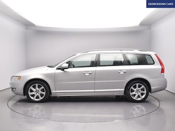 Used Volvo V70 2013 for sale - 78818559: Photo