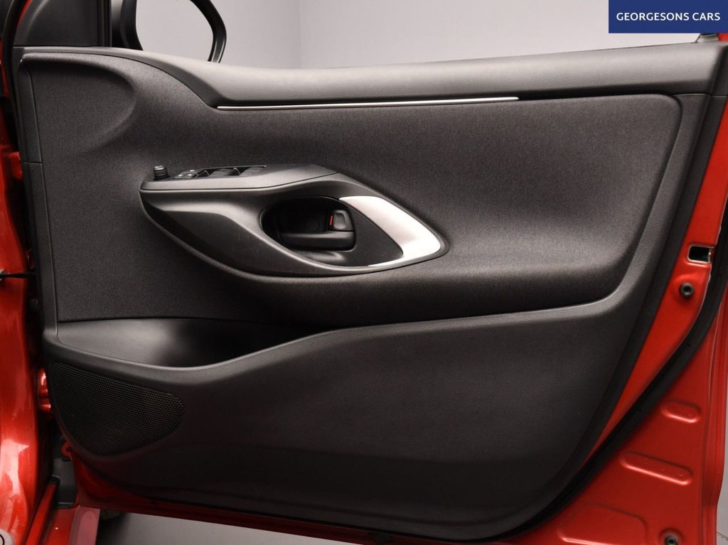 Used Toyota Yaris 2022 for sale - 77133090: Photo 19